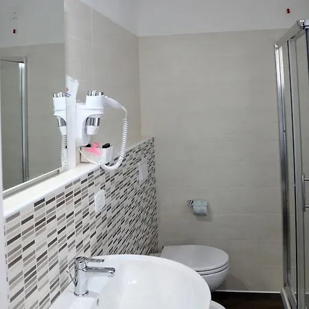 بيت ضيافة Donna Matilde بيسكوكوستانزو